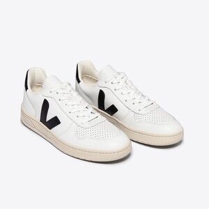 Veja V10 sneakers women’s size 7